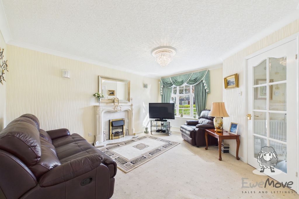 Property photo 2 of 12 2