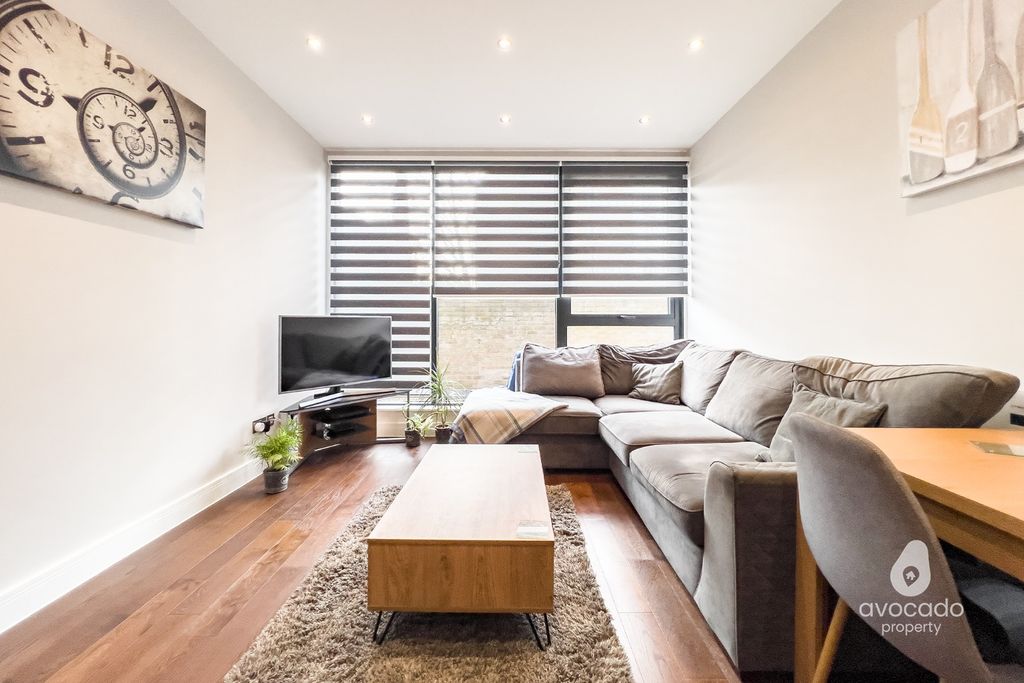 Property photo 3 of 10 3614616