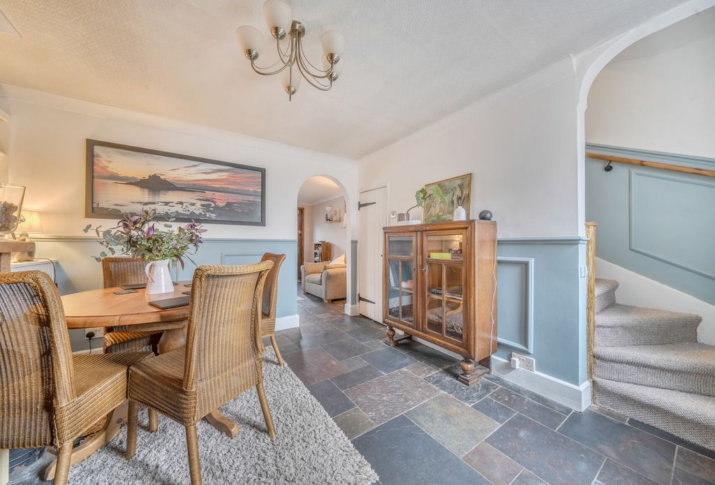 Property photo 3 of 21 1396260-14-699c5F...