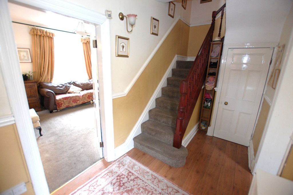 Property photo 2 of 22 Picture No. 17