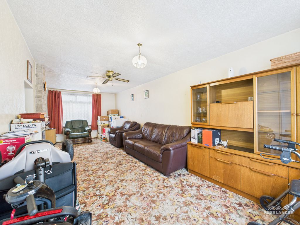 Property photo 2 of 13 Living Room ]