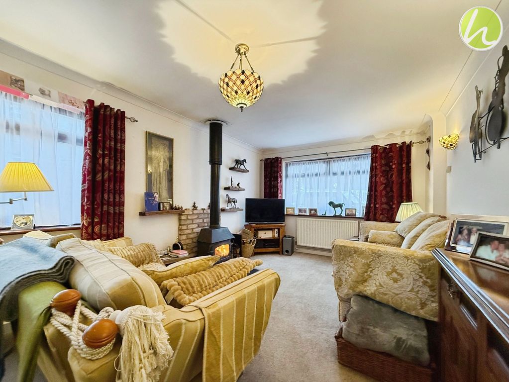 Property photo 2 of 22