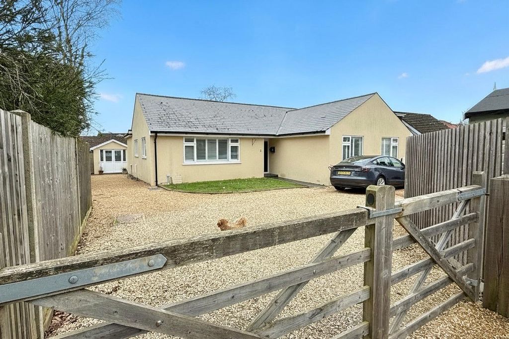 Property photo 2 of 25 Gallery