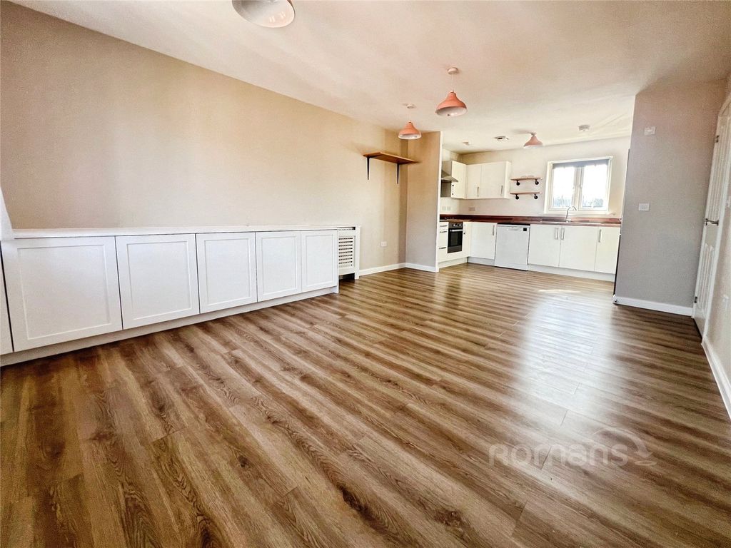 Property photo 3 of 18 Picture No. 13