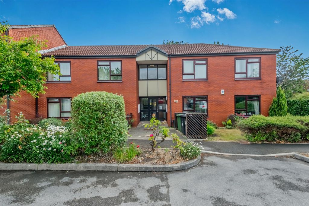 Property photo 1 of 16