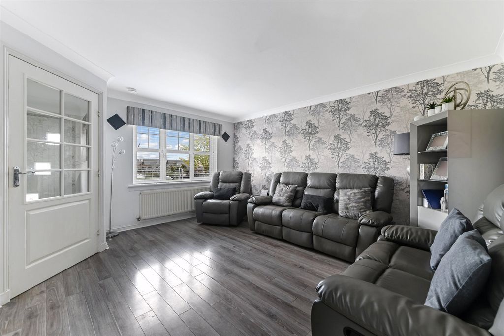 Property photo 2 of 23 Picture No. 09