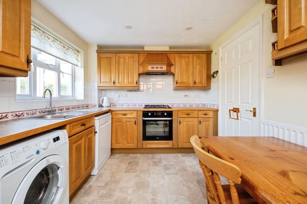 Property photo 3 of 17
