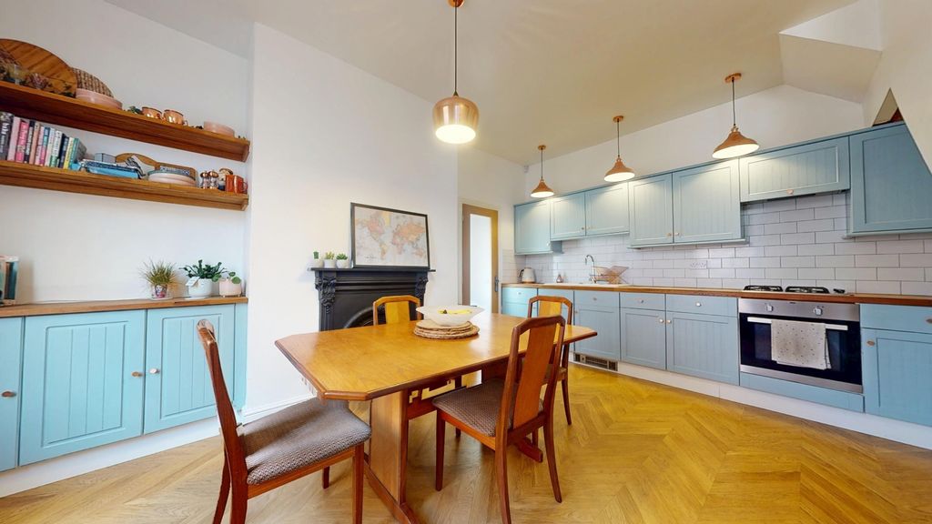 Property photo 3 of 20 5177173