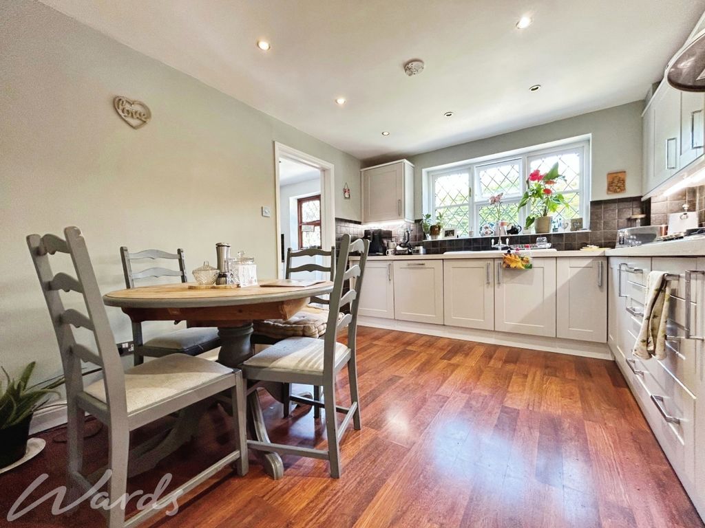 Property photo 2 of 20 Kitchen