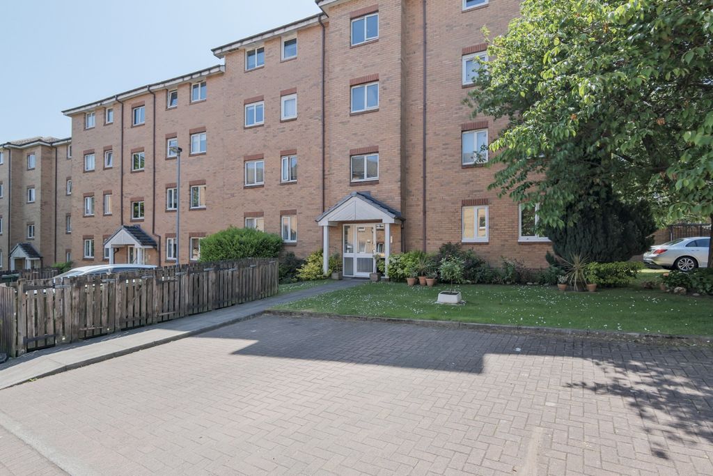 Property photo 1 of 22 5179640