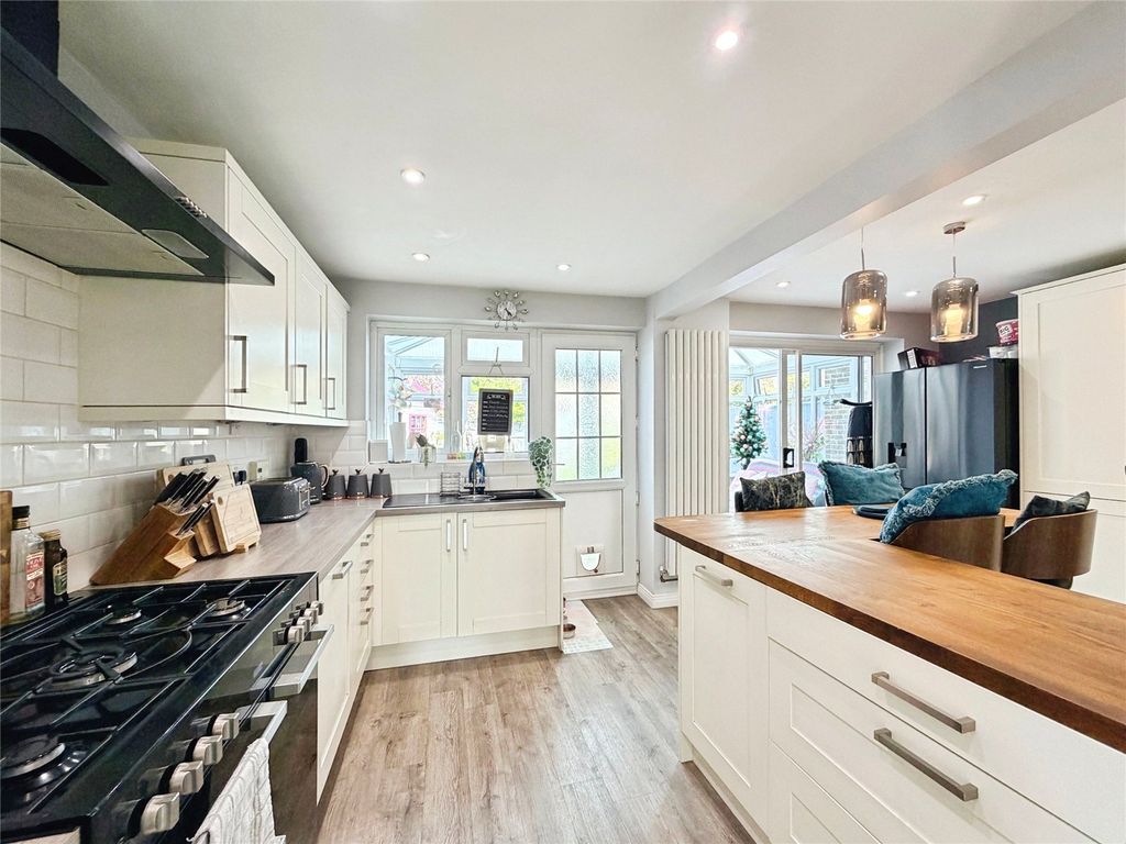 Property photo 2 of 20 Picture No. 06