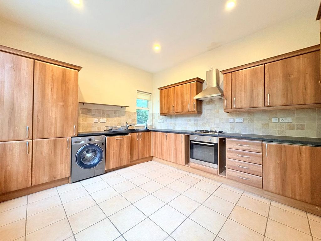 Property photo 3 of 7 Picture No. 01