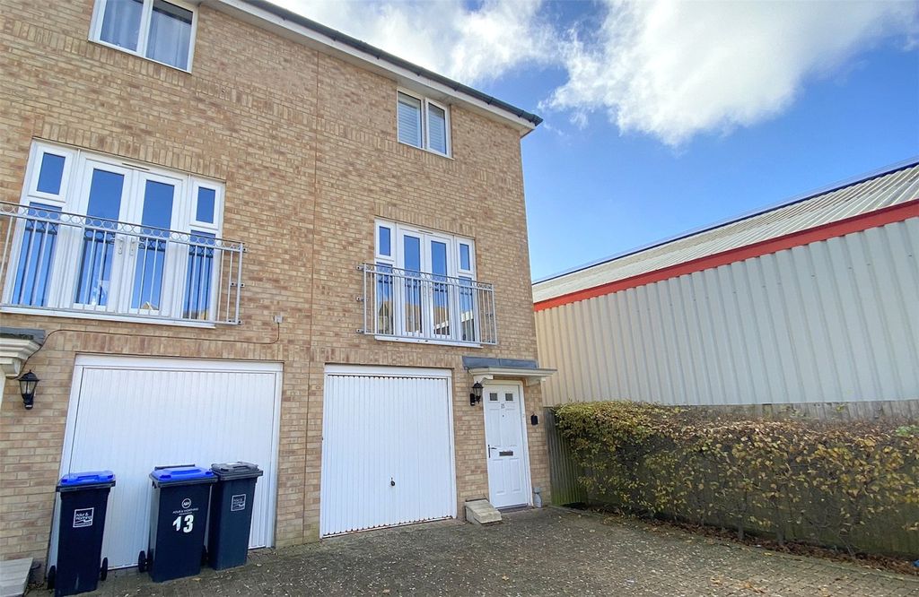 Property photo 1 of 16 Picture No. 17