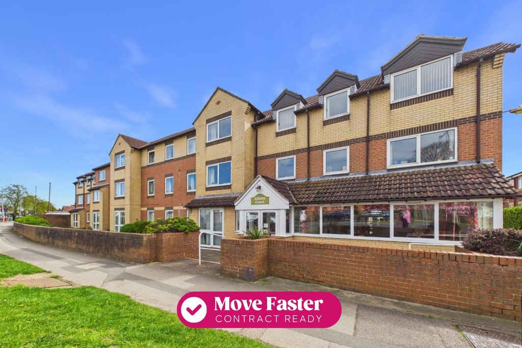Property photo 2 of 10 4979805