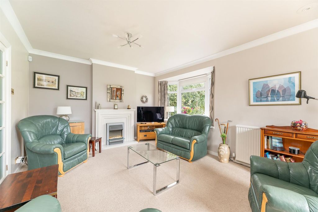 Property photo 3 of 34 Sitting Room