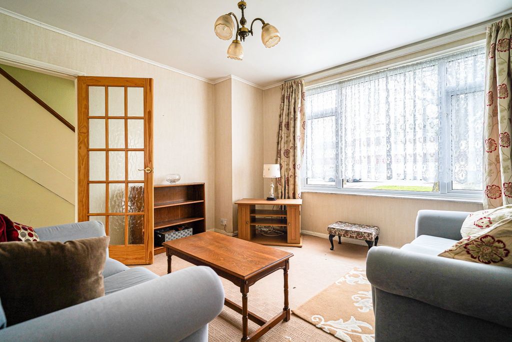 Property photo 2 of 16