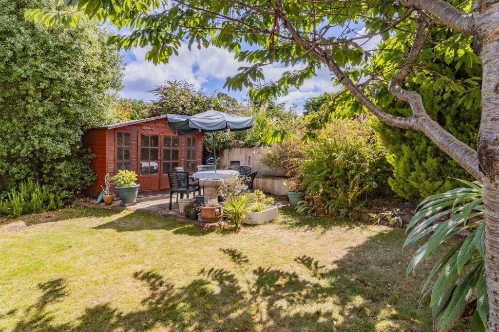 Property photo 3 of 33