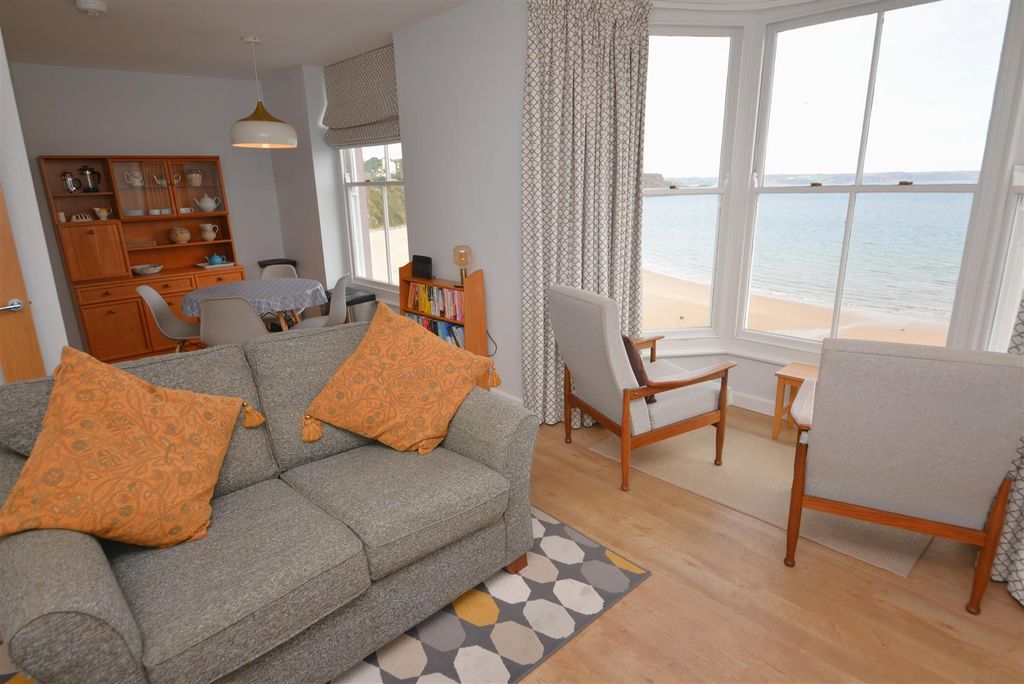 Property photo 2 of 14 Lounge/Kitchen/Diner