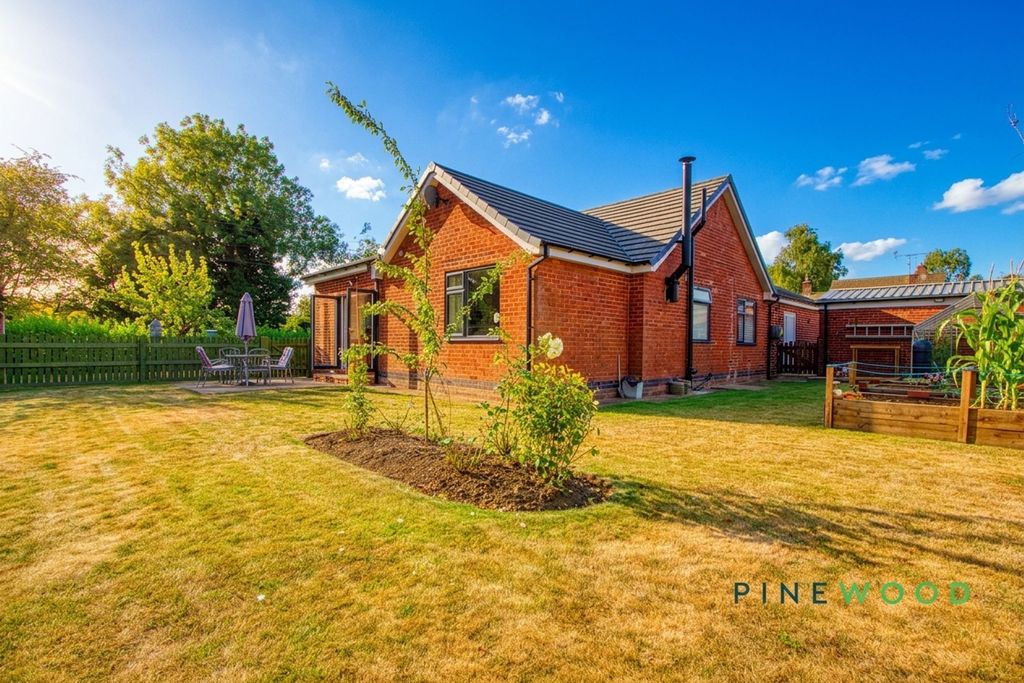 Property photo 1 of 33