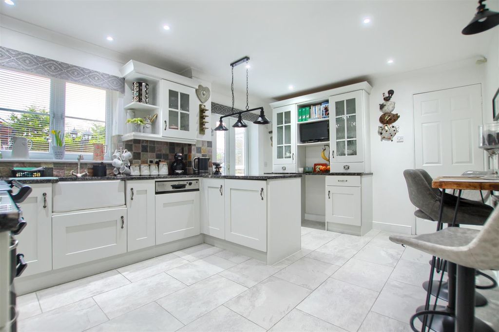 Property photo 3 of 21 Gy5.Jpg