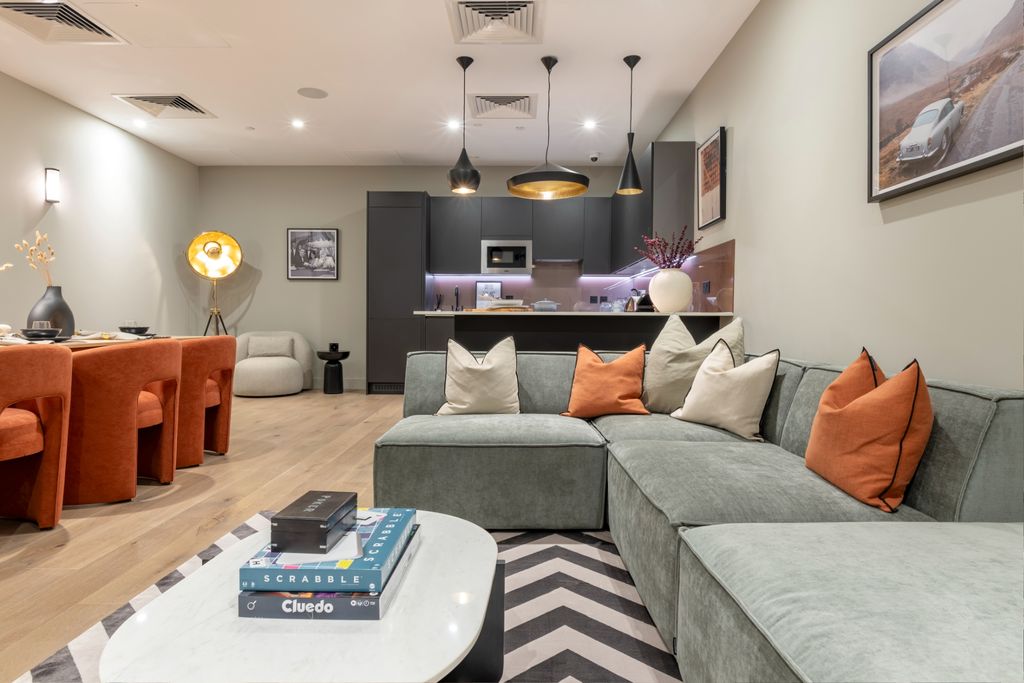 Property photo 1 of 33 Ryland Bookable Suite