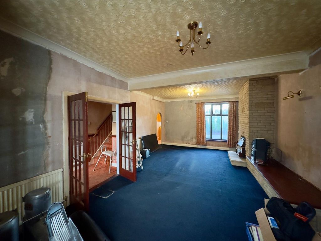 Property photo 3 of 20 Living Room Photo Three Bedroom Property For Sale