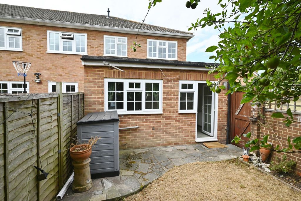 Property photo 3 of 12
