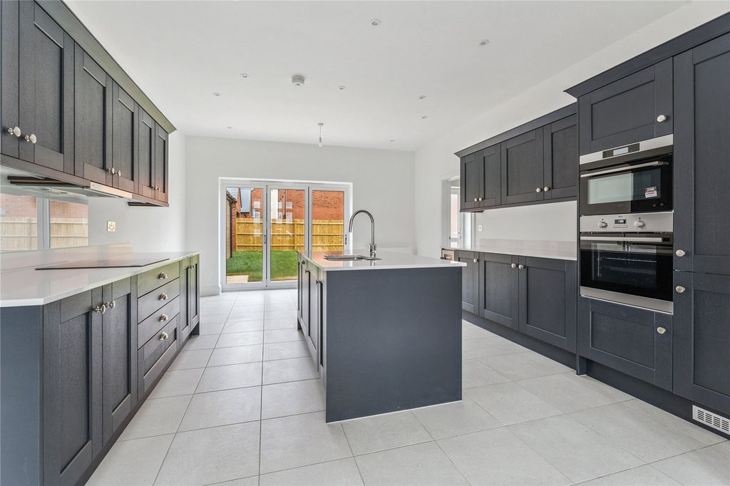 Property photo 2 of 13 Kitchen