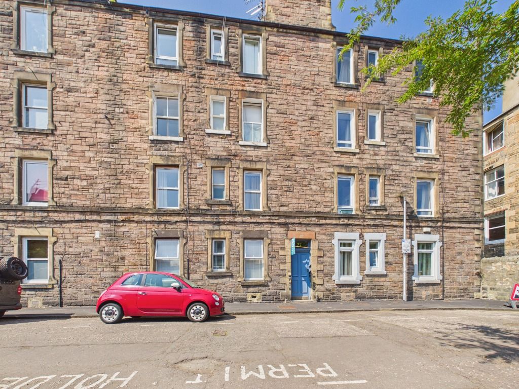 Property photo 1 of 12