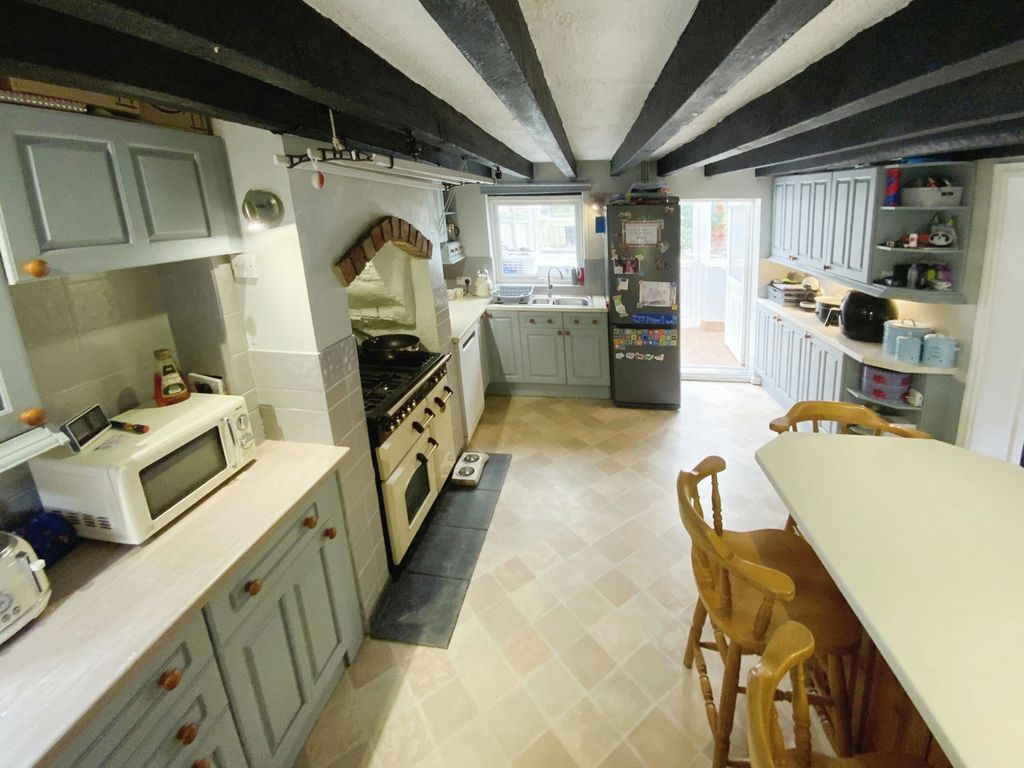 Property photo 2 of 23 Kitchen/Diner