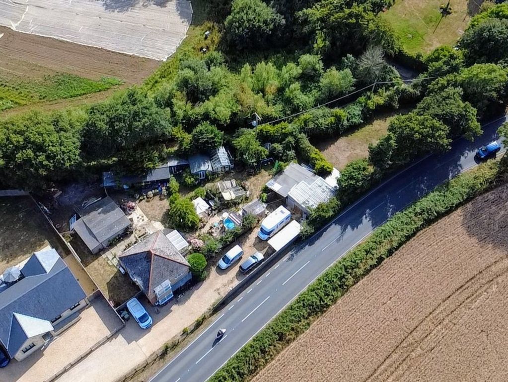 Property photo 2 of 41
