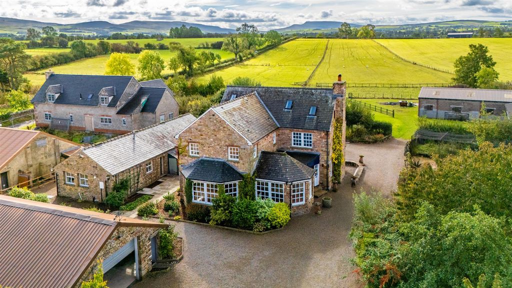 Property photo 3 of 43 Dji_20250929114006_0139_D.Jpg