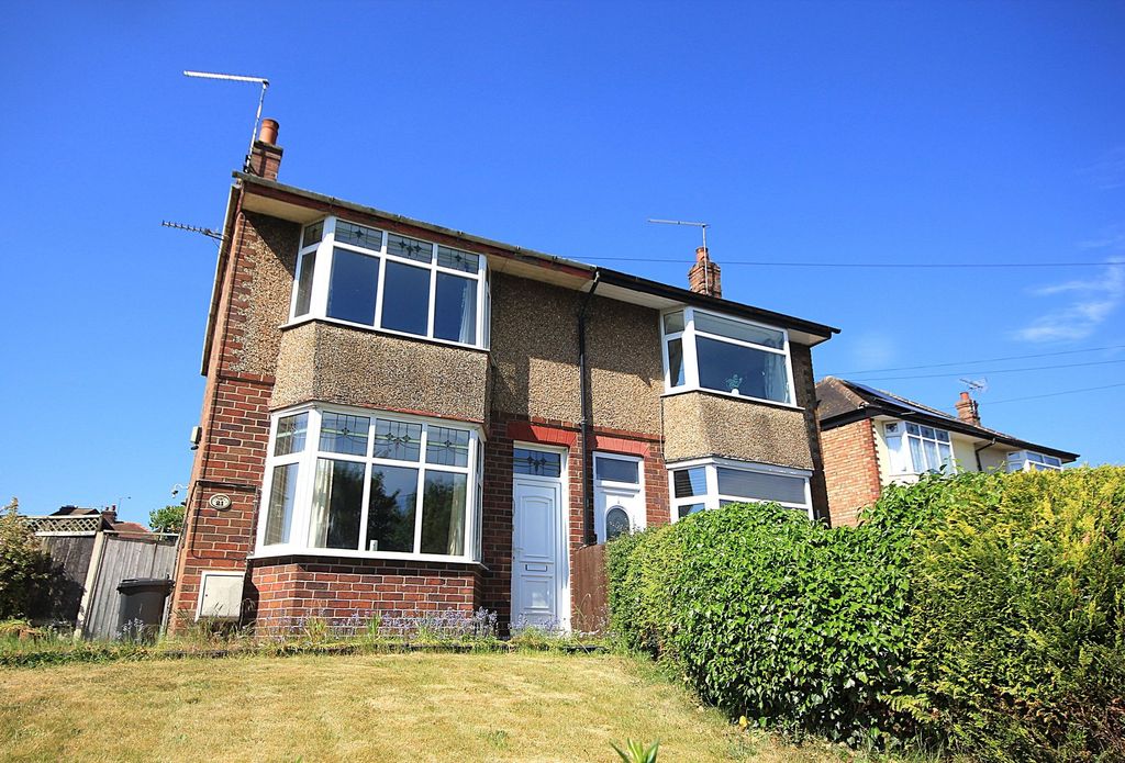 Property photo 1 of 21