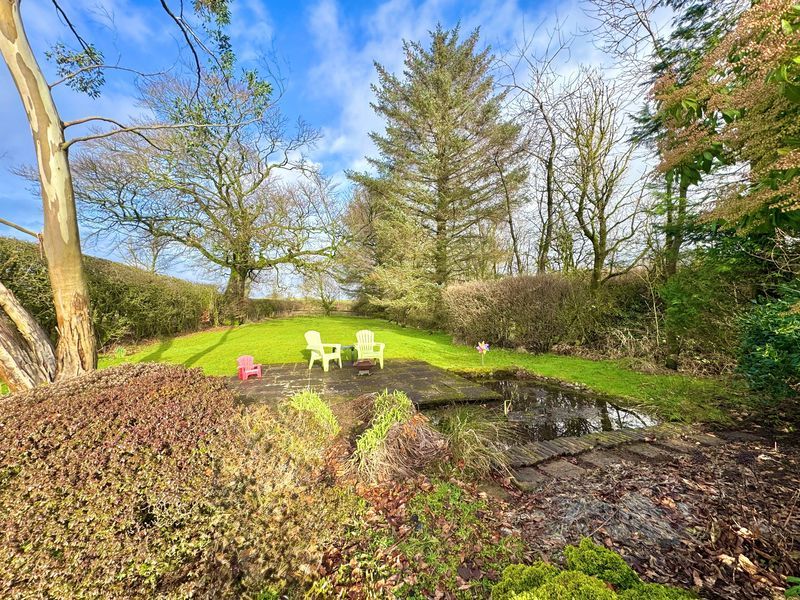 Property photo 2 of 33 Photo 27