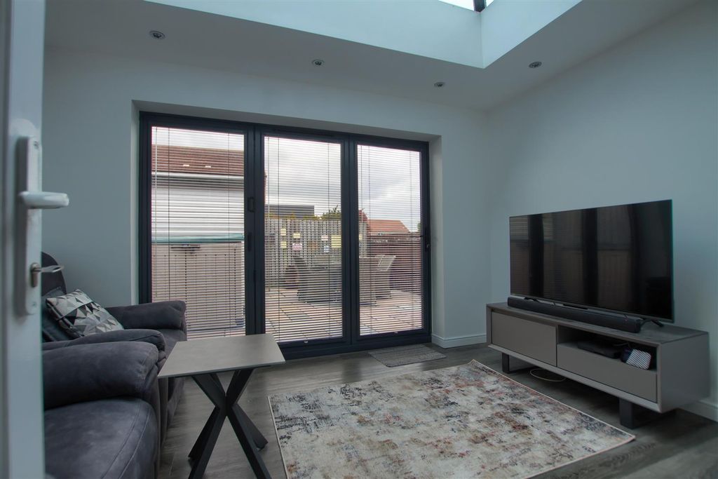 Property photo 3 of 14 Ak6.Jpg