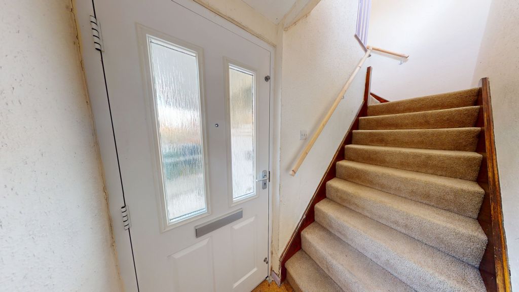 Property photo 3 of 13 09302025_153827