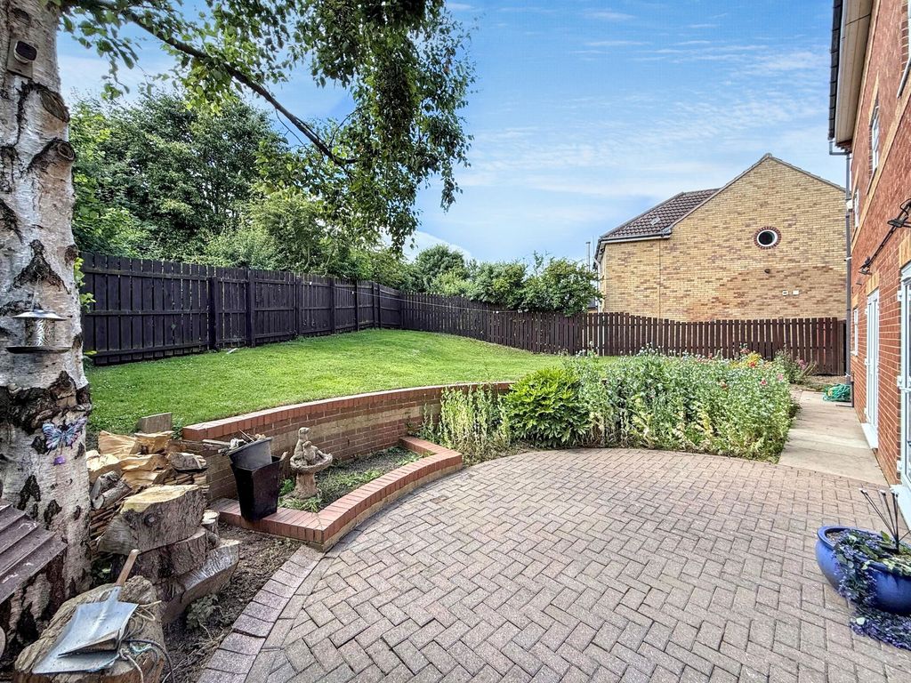 Additional image 31 of 7 bed detached house for saleSiskin Close, Hartlepool TS26