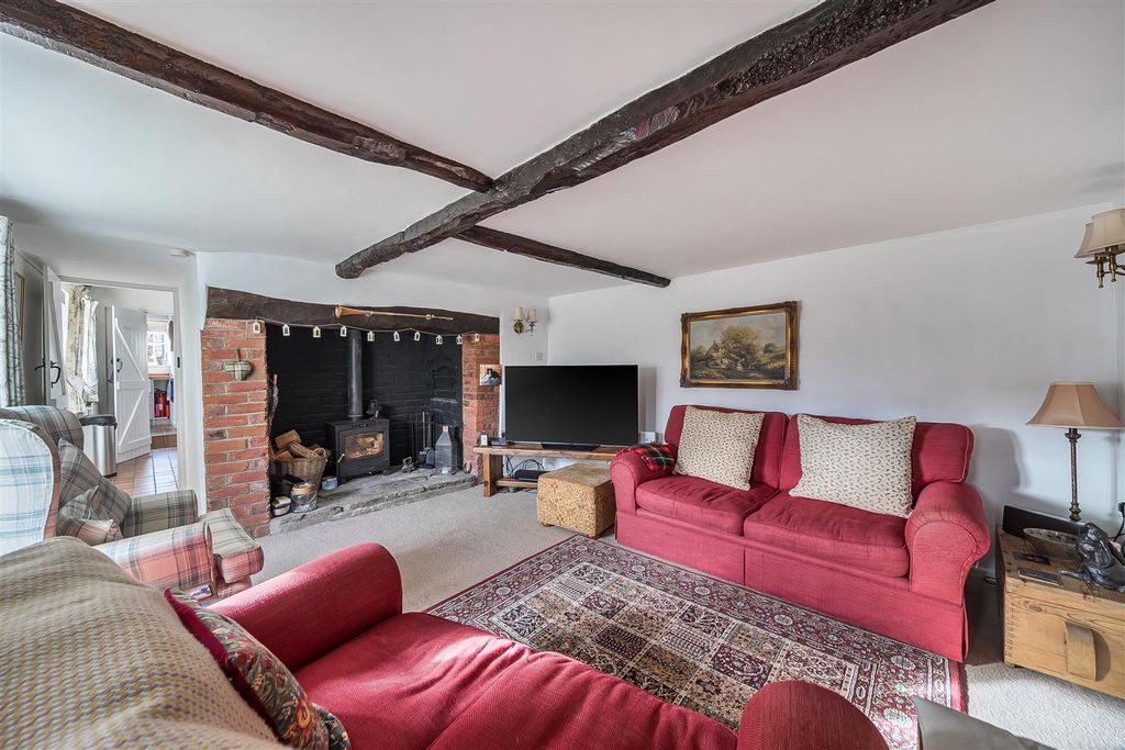 Property photo 2 of 17 Sitting Room