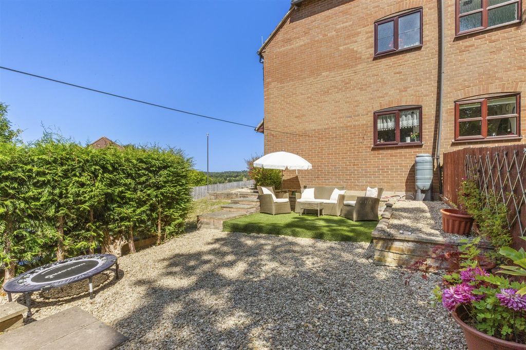 Property photo 3 of 14