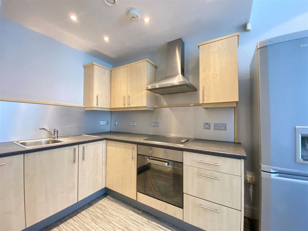 Property photo 2 of 6