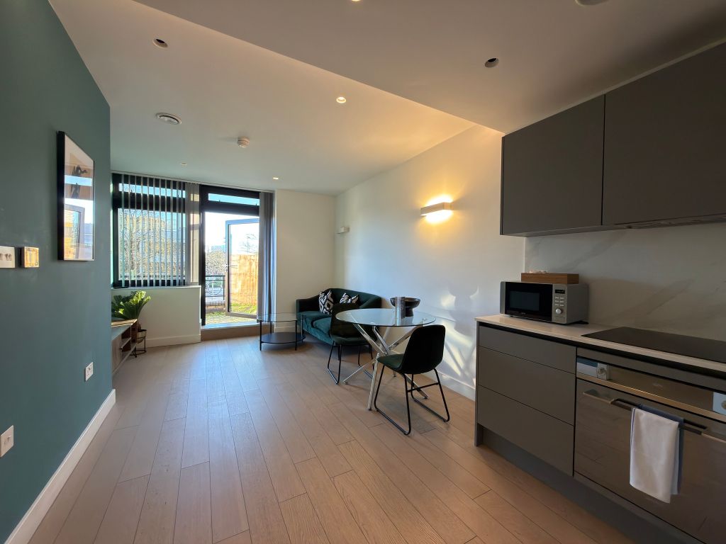 Property photo 1 of 15 Living Room