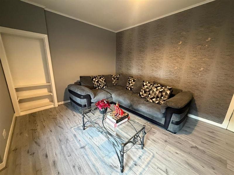 Property photo 1 of 8 F38Faec2-5E73-47d8-9800-44E33B7B29d0