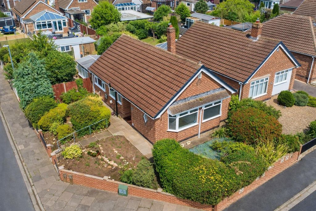 Property photo 1 of 21 Front Cleveleys.Png