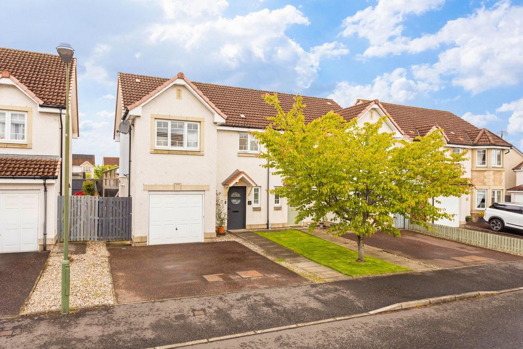 Property photo 1 of 34
