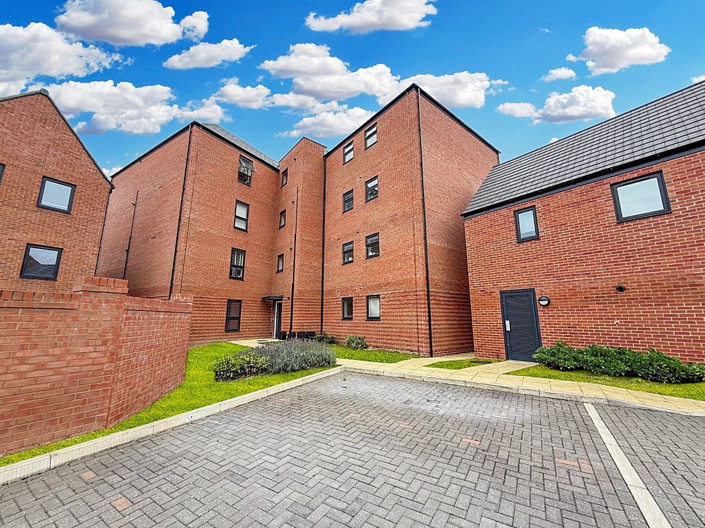 Property photo 2 of 8 4577131