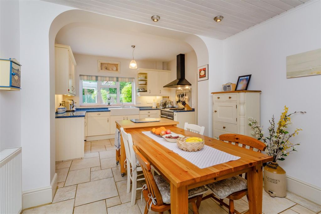 Property photo 3 of 28 Kitchen Breakfast Room.Jpg