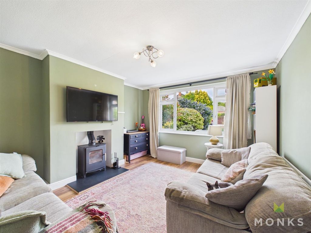 Property photo 2 of 35 Cam01520G0-Pr0406-Still067.Jpg