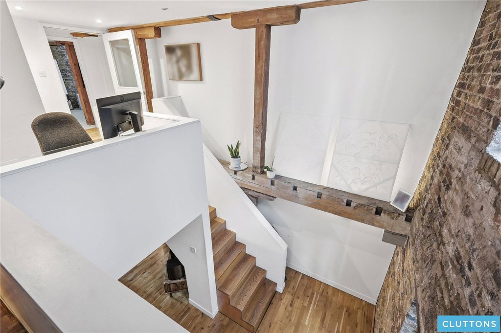 Property photo 2 of 32 Picture No. 74