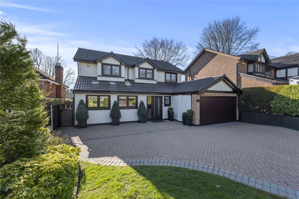 Property photo 1 of 33 Picture No. 08
