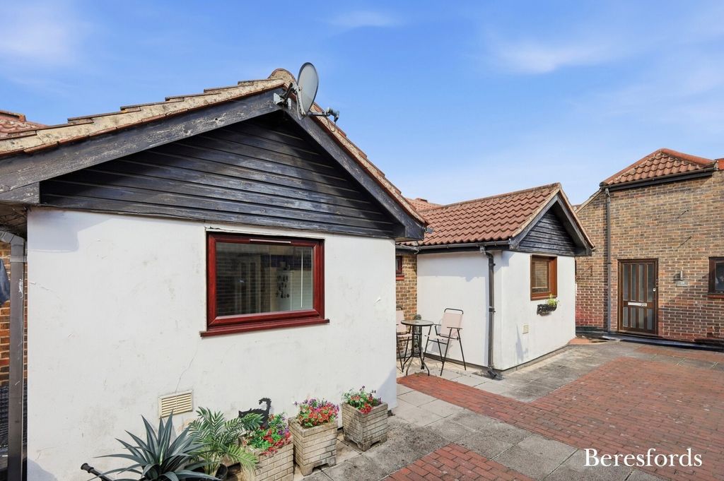 Property photo 1 of 11 Picture No. 21